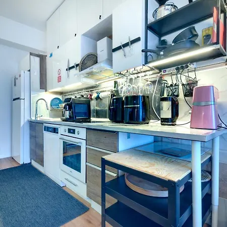 Lägenhet Smart Alexa Home, Skyline, Gym & Swim. *